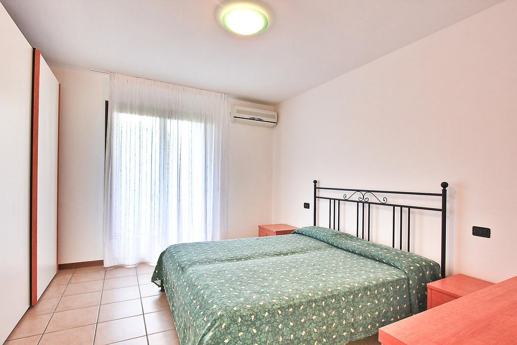 Resort Casabianca Lignano Sabbiadoro Quarto foto